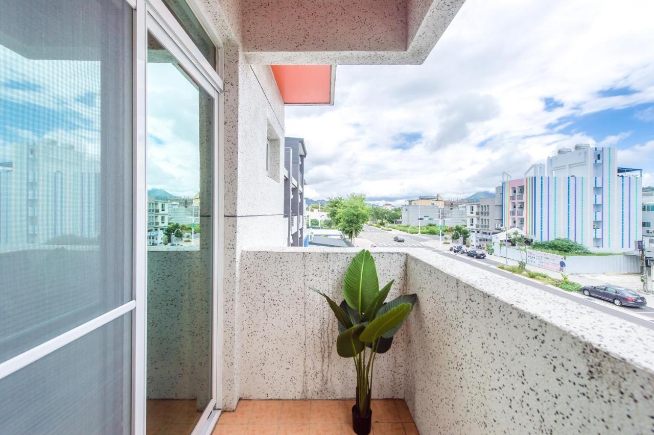Taitung Bear Station Inn Bagian luar foto
